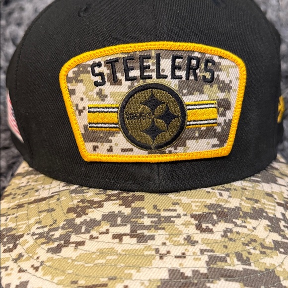 New Era 59Fifty Pittsburgh Steelers 2021 Salute to Service hat sz 7 3/8 - Picture 2 of 7